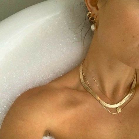 Photo Dope Jewelry, Chain Choker Necklace, Jewelry Inspo, Chain Choker, Piercing Jewelry, Gold Plated Jewelry, Bling Bling, Jewelry Plate, Cute Jewelry