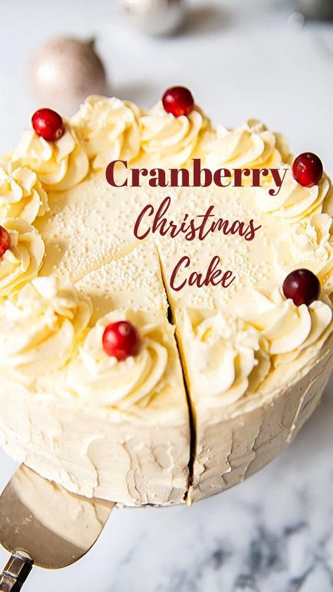 Cranberry Christmas Cake, Fluffy Cream Cheese Frosting, Orange Cream Cheese, New Year's Desserts, Cranberry Cake, Christmas Cake Recipes, Gateaux Cake, Cranberry Recipes, Chocolate Caliente