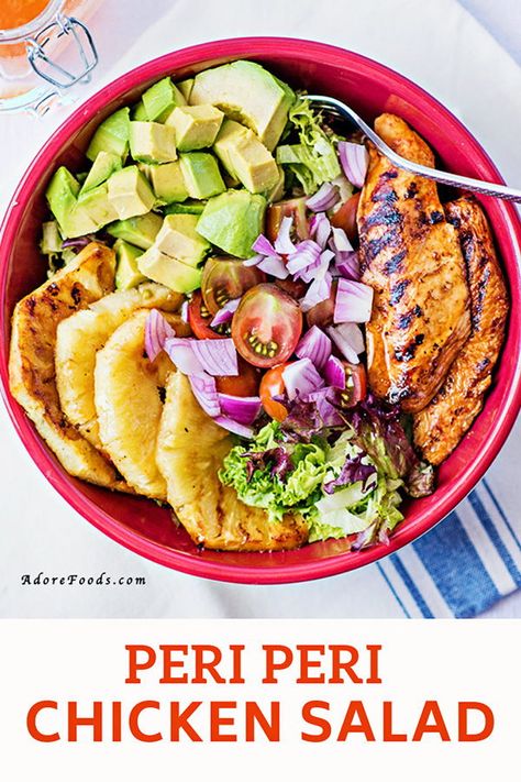 Looking for easy and healthy lunch ideas? Try this grilled peri peri chicken salad loaded with avocado, pineapple, lettuce, tomatoes and red onions! No mayo needed. You can use your favorite dressing or try it with my favorite olive oil and lime dressing. Best summer salad a simple and light recipe that can be served as dinner too. Clean eating recipe #grilledchickensalad Peri Peri Chicken Salad, Easy And Healthy Lunch Ideas, Salad With Lime Dressing, Warm Chicken Salad, Salad Taco, Salad Macaroni, Salad Kale, Peri Chicken, Peri Peri Chicken