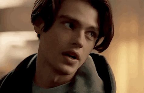 𝐊𝐄𝐄𝐏 𝐈𝐓 𝐓𝐎𝐆𝐄𝐓𝐇𝐄𝐑 ❝In which Ginny's 'perfect' twin sis… #fanfiction #Fanfiction #amreading #books #wattpad Felix Mallard Gif, Amos Diggory, Marcus Baker, Felix Mallard, Luke Castellan, Men Of Letters, Fred Weasley, New Gods, Wolf Girl