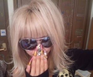 Gyaru Fashion, J Fashion, Mirrored Sunglasses Women, About Fashion, Pretty Hairstyles, Look Cool, Square Sunglasses Women, Hair Inspo, Pretty People