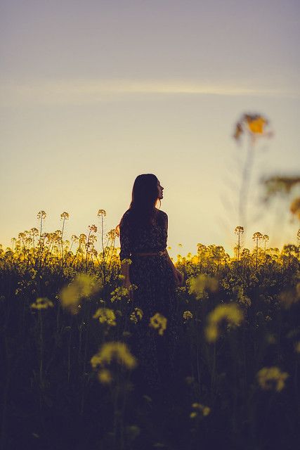 all yellow | Subscribe to my YouTube Channel! Yesterday we c… | Flickr Julia Trotti, Digital Film, Foto Tips, Shooting Photo, Jolie Photo, Woman Standing, 인물 사진, Photo Instagram, Photography Inspo