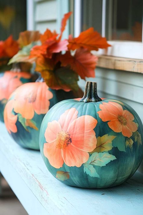 Decorate Pumpkin With Flowers, No Carve Pumpkin Painting Ideas, Ideas For Decorating Pumpkins, Diy Painted Pumpkins Decorating Ideas, Painted Fake Pumpkins, Hand Painted Pumpkins Diy, Craft Pumpkins Decorating, Fall Painted Pumpkins Ideas, Painted Pumpkin Ideas Aesthetic