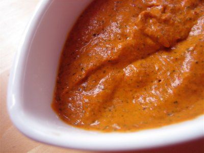 Bell Pepper Pesto #vegan #food #dip Pepper Pesto, Savory Dips, Pesto Vegan, Canning Salsa, Homemade Stuff, Ring My Bell, Veggie Dip, Savory Sauce, Pesto Recipe