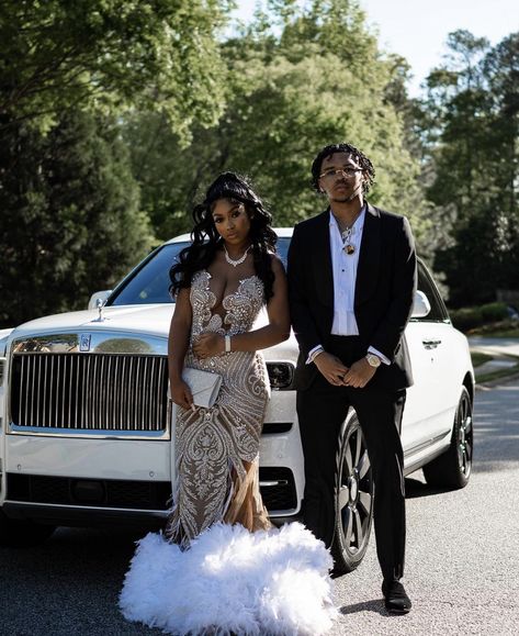 Prom Cars Black People, Prom 2k23, Prom Vibes, Prom Car, Prom Fits, Prom 2k24, Prom 23, Ball Outfit, Black Lifestyle