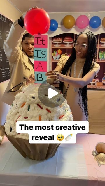 Hot Freestyle on Instagram: "That was so creative 😭🔥

(via @kayy.nichole)" Gender Reveal Diy Ideas, Embryo Gender Reveal Ideas, Gender Reveal Creative Ideas, Easy Diy Gender Reveal Ideas, Epic Gender Reveal Ideas, Unique Ways To Reveal Baby Gender, Gender Reveal Volcano Diy, Funny Gender Reveal, Gender Real Ideas