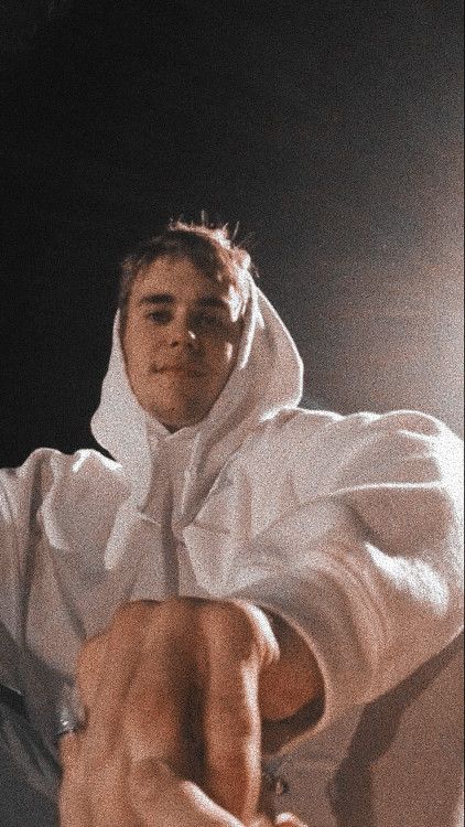 Justin Bieber Aesthetic Vintage, Justin Bieber Aesthetic, Bieber Aesthetic, Justin Bieber Videos, Justin Bieber Smile, Justin Bieber Facts, Bieber Hailey, Justin Bieber Gif, Mens Photoshoot