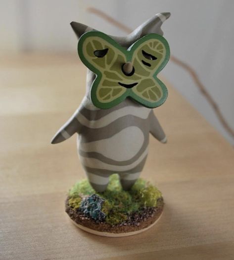 handmade clay korok from zelda: breath of the wild Korok Zelda Clay, Polymer Clay Zelda, Clay Korok, Zelda Clay, Zelda Korok, Korok Zelda, Nerd House, How To Make Clay, Clay Figurine