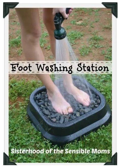 DIY Foot Washing Station. Create a DIY Foot Washing Station by using a salt block pan, pea gravel, and river stones. Place the salt block pan filled with gravel and stones outside your door for a quick and refreshing foot cleanse. Foot Washing Station, Washing Station, Summer Furniture, Flat Stone, Backyard Diy Projects, Swimming Pool Designs, Backyard Projects, Cool Ideas, Backyard Party