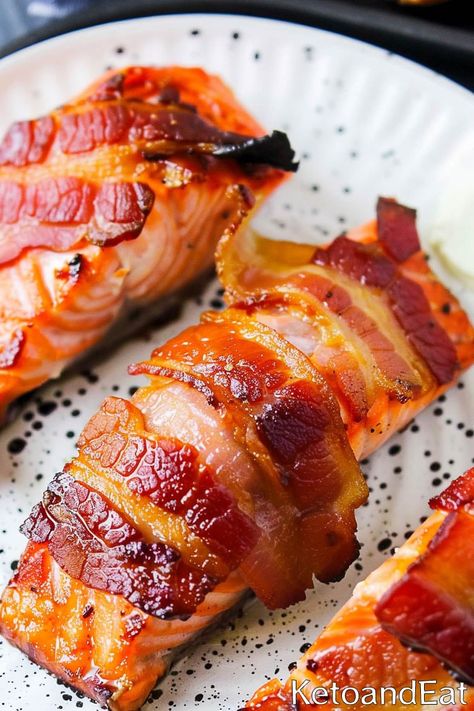 Bacon-Wrapped Salmon: Perfect Carnivore Meal Salmon Wrapped In Bacon, Bacon Wrapped Salmon, Salmon Wrap, How To Make Bacon, Salmon Recipe, Bacon Recipes, Grilled Salmon, Bacon Wrapped, Crispy Bacon