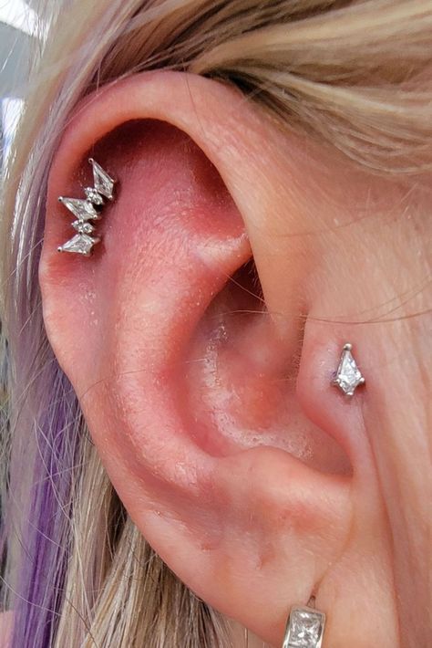 Feeling scandalous? So are we! Helix and tragus piercing by Sarah @glitter___goblin using the Scandalous and Mini Soho threadless ends in white gold by @buddhajewelry 🤍 #deeproots #deeprootspiercing #helix #helixpiercing #legitbodypiercing #legitbodyjewelry #piercinggoals Helix And Tragus Piercing, Earlobe Piercings, Piercing Inspiration, Buddha Jewelry, Deep Roots, Tragus Piercing, Tragus Piercings, Helix Piercing, Ear Piercing