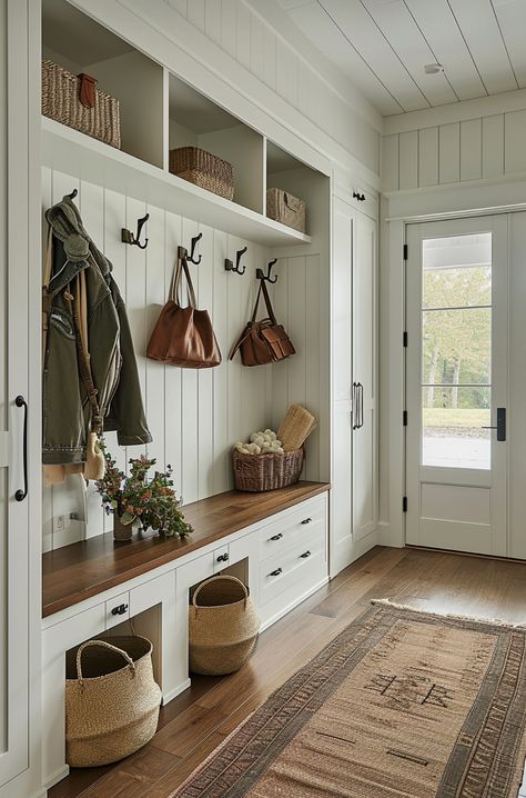 Chic Mudroom, Farmhouse Mud Room, Mudroom Remodel, Farmhouse Mudroom, Large Entryway, Mud Room Entry, Mudroom Ideas, Mudroom Entryway, Mudroom Decor