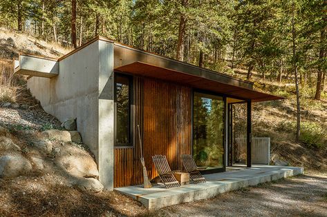 GO'C completes 'tinyleaf,' a compact outpost embedded into earth Minimalist Cabin, Concrete Siding, Steel Cladding, India Architecture, Wood Architecture, Metal Siding, Tiny Cabin, Hill House, Small Cabin