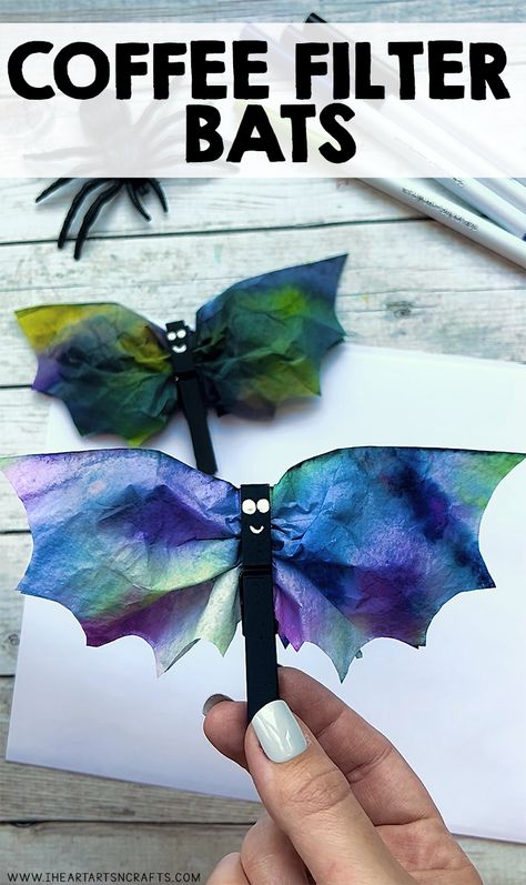 Coffee Filter Bats - I Heart Arts n Crafts Halloween Bats Crafts, Coffee Filter Art, Arts N Crafts, Bat Craft, Coffee Filter Crafts, October Crafts, Rainy Day Crafts, Fun Halloween Crafts, Make Coffee