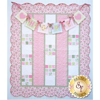 Inspirational Quilts, Crib Quilt Pattern, Girl Quilts Patterns, Shabby Chic Quilts, I Spy Quilt, Baby Bibs Patterns, Fat Quarter Quilt, Scalloped Border, Patchwork Baby