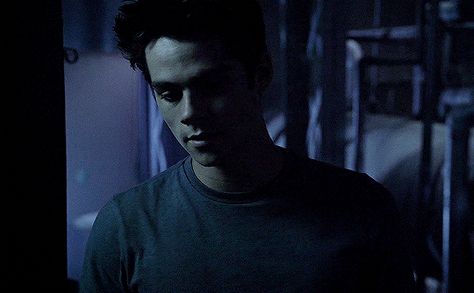 Dylan O'Brien as Stiles Stilinski 💗💗💗 #TeenWolf #VOID Stiles #Nogitsune #Stiles Stilinski #mieczyslaw stilinski #SaveTeenWolf Nogitsune Stiles, Void Stiles, Teen Wolf Stiles, O Brian, Stiles Stilinski, Dylan O, Dylan O'brien, Teen Wolf, Gif