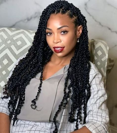 Extension Braids, Short Curly Crochet Hair, Passion Twist Hair, Braids Styling, College Hairstyles, Twisted Braid, Gorgeous Braids, Shaved Side Hairstyles, Passion Twists