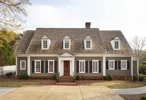 Cape Cod Exterior, Cape Cod House Exterior, Colonial House Exteriors, Cape Cod Cottage, Cape Cod Style House, Southern House, Colonial Exterior, Cape Cod Style, Colonial Design