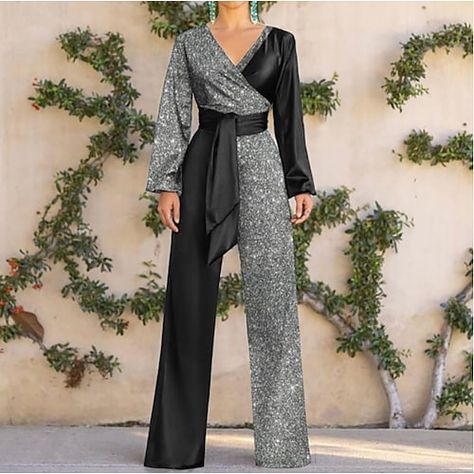 Jumpsuits Elegant, Fashion Jumpsuits, Wrap Dresses, 90's Fashion, Designer Jumpsuits, Jumpsuit Elegant, Jumpsuit Party, Khaki Fashion, Jumpsuit Online