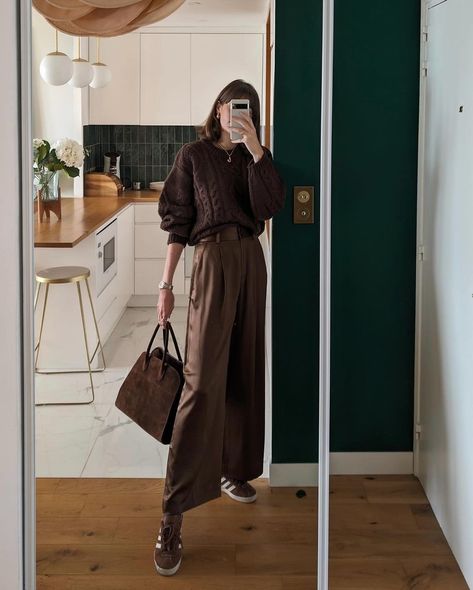 Brown Outfit Aesthetic, Days Until Spring, Brown Pants Outfit, Chic Work Outfits Women, Work Outfits Women Office, Pants Outfit Fall, Winter Pants Outfit, Work Outfits Women Summer, Professional Outfits Women