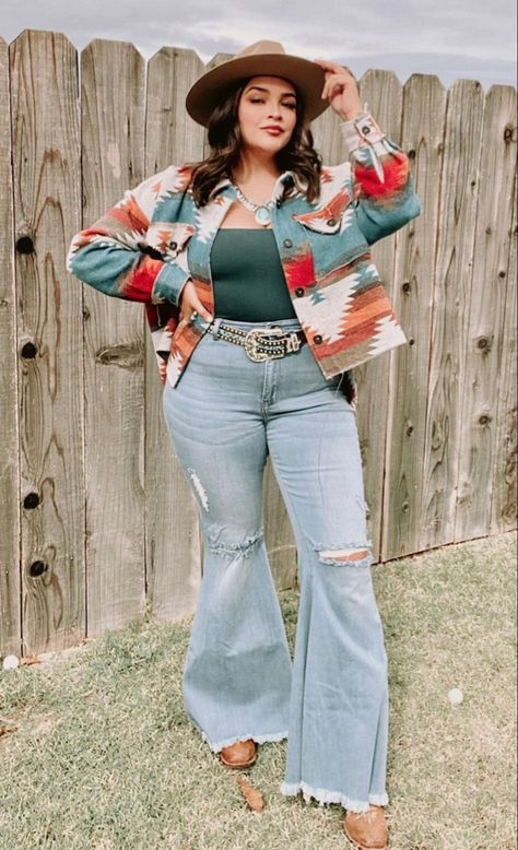 Plus Size Vaquera Outfit, Plus Size Western Outfits Woman, Plus Size Western Outfits, Plus Size Cowgirl Outfits, Western Outfits Women Plus Size, Plus Size Cowgirl, Plus Size Western Wear, Nashville Style Outfits, Vaquera Outfit