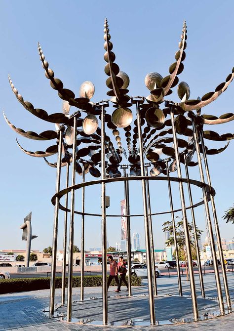 Famous American artist brings kinetic sculptures to Dubai | Uae – Gulf News Anthony Howe, How Far Ill Go, Wind Sculptures, Orcas Island, Cloud Lights, National Stadium, Kinetic Sculpture, Barcelona Travel, Alien Creatures