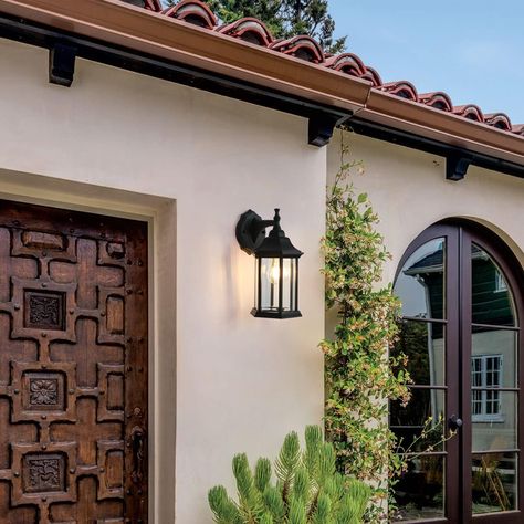 Refine the style of your outdoor lighting with this 2-pack modern wall sconce in a matte black finish. Its clean rectangle design and clear glass shade bring a contemporary style to any exterior. Suitable for both indoor and outdoor spaces like doorways, porches, entryways, and more. Lucere Wall Sconce 2-Pack 2-Light 12.2-in H Matte Black LED Outdoor Wall Light | OD022621-2PKS Restaurant Entryway, Quaint Farmhouse, Porch Wall Lights, Bathroom Restaurant, Hacienda Homes, Hallway Foyer, Metal Wall Light, Island Dining, Patio Wall