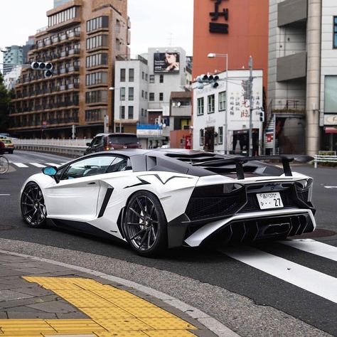 Lamborghini Sv, Lamborghini Aventador Wallpaper, Lambo Huracan, Lamborghini Concept, Cool Truck Accessories, Lamborghini Lamborghini, Car Seat Poncho, Car Throttle, Mopar Muscle Cars