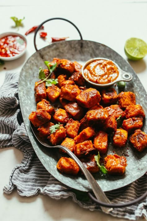 Quick & Easy Peanut Tofu! Ready in 30 minutes, simple methods, BIG flavor! #vegan #glutenfree #peanut #tofu #minimalistbaker #recipe Crispy Peanut Tofu, Peanut Tofu, Mango Curry, Minimalist Baker, Vegan Tofu, Asian Inspired Dishes, Crispy Tofu, Seitan, Peanut Sauce