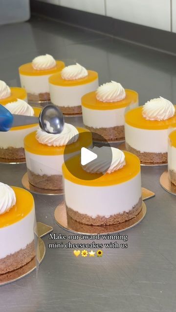 Mini Cheesecake Display Ideas, Mini Cheesecakes With Fruit, Elegant Mini Cheesecakes, Mini Pineapple Condensed Milk Cheesecake, Mini Mango Cheesecake, Passion Fruit Mini Cheesecakes, Passion Fruit Cheesecake, Cheesecake Base, Philadelphia Cheesecake