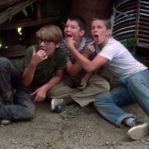 Stand By Me Film, Movies 90s, Corey Feldman, River Phoenix, Great Movies To Watch, Ralph Macchio, I Love Cinema, 80s Movies, Good Movies To Watch