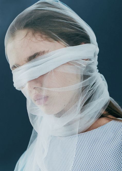 White Veil, Photographie Portrait Inspiration, Inspiring Photography, Conceptual Photography, Foto Art, Creative Portraits, Foto Inspiration, Portrait Inspiration, Fotografi Potret