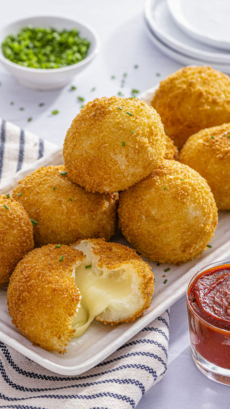 Potato Cheese Balls Recipe, Potato Cheese Balls, Potato Cheese, Cheese Ball Recipes, Cheese Balls, Cheese Ball, Potato Recipes, Diy Food Recipes, Email List