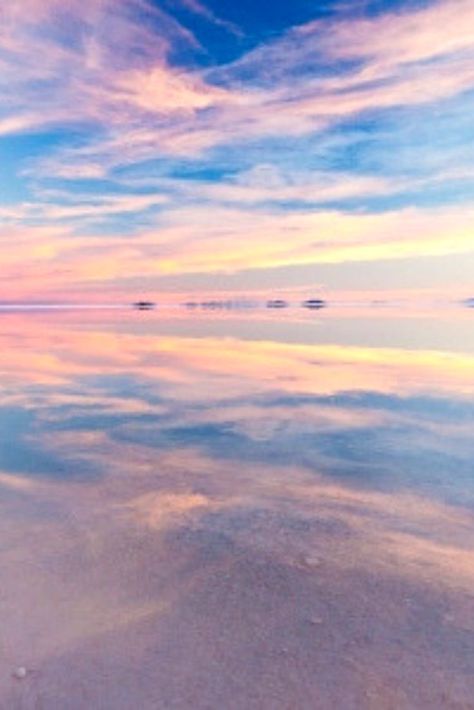 Life Bucketlist, Salt Flats Bolivia, Copacabana Bolivia, Bolivia Salt Flats, Salt Flats Utah, Uyuni Salt Flats, Uganda Travel, Giant Mirror, Uyuni Bolivia