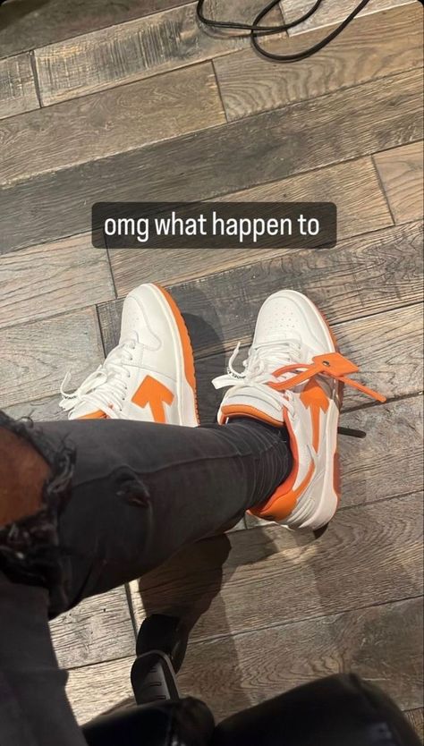 Off White Ooo Sneakers Outfit, Out Of Office Off White Sneakers Outfit, Kodak Black Wallpaper, Andre Tate, White Shoes Outfit, Sneakerhead Room, Off White Out Of Office, Office Sneakers, White Sneakers Outfit