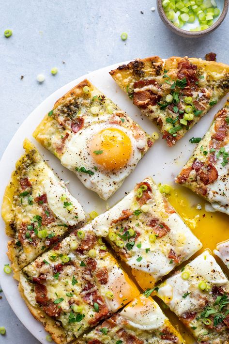 5 Ingredient Breakfast, Pesto Breakfast, Pizza With Pesto, Breakfast Pizza Recipe, Gluten Free Egg Free, Dairy Free Cheese, Cooked Breakfast, Breakfast Pizza, Gluten Free Breakfasts