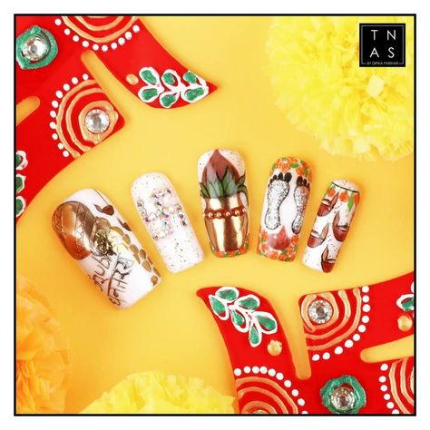 Diwali Special Nail Art, Diwali Nail Art Designs, Diwali Nail Art, Diwali Nails, Beautiful Wedding Nails, Latest Nails, Nail Art Wheel, Nail Art Courses, Lily Nails