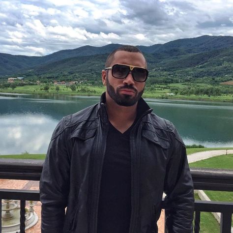 Lazar Angelov Lazar Angelov, Beard Look, Grown Man, Beard Styles, Future Husband, I Dress, Gentleman, Mens Sunglasses, Leather Jacket