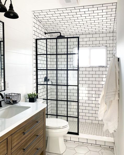 26 Beautiful Shower Tile Combination Ideas You Will Love Bathroom Remodel White, Small Shower Tile Ideas, White Tiles Black Grout, Small Shower Tile, Large White Tiles, White Shower Tile, White Subway Tile Shower, Grey Wall Tiles, Subway Tile Showers