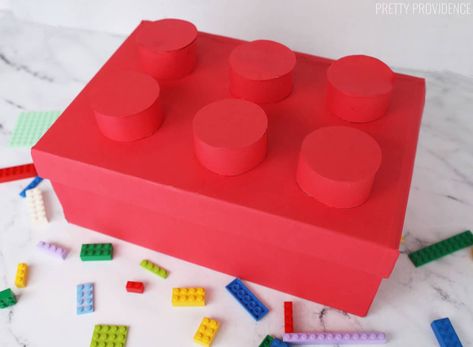 How to make a Lego Valentines Box for kids' Valentine's parties with just a shoebox, paper, and household craft supplies! Valentines Box For Kids, Lego Valentine, Diy Valentines Box, Shoe Box Crafts, Kids Valentine Boxes, Lego Boxes, Valentines Box, Lego Diy, Galentines Party