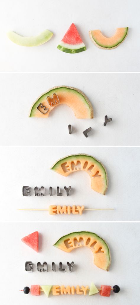 Summer DIY Project: Edible Fruit Kabob Place Cards by BRITTNI MEHLHOFF Fruit Kabob, Fruit Kabobs, God Mat, Deilig Mat, Snacks Für Party, Fun Kids Food, Toddler Meals, Kids Snacks, Kids Lunch