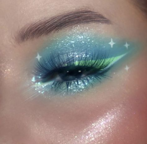 Ripe Papaya, Palette Blue, Maquillage On Fleek, Winter Guard, Cute Eye Makeup, Doll Eye Makeup, Magical Makeup, Lagoona Blue, Ethereal Makeup