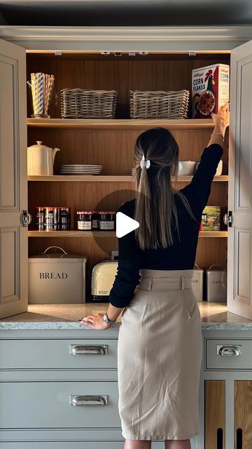 Hill Farm Furniture on Instagram: "Happy Tuesday 🤍 by far the most popular aspect of any kitchen…the breakfast cupboard ☕️🥖🥐 
.
.
.
.
#hillfarmkitchens #hillfarmshowroom #kitcheninspiration #bespokekitchens #bespokekitchendesign #breakfastcupboard #lardercupboard #countrykitchens #moderncountrykitchens #countryliving" Kitchen Breakfast Cupboard Ideas, Breakfast Larder Cupboard, Breakfast Cupboard, Fitted Cupboards, Farm Furniture, Modern Country Kitchens, Farm Show, Bespoke Kitchen Design, Larder Cupboard