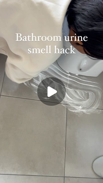 Lese Mmolotsi on Instagram: "Yes this hack works!do you have a hack for cleaning bathroom smelly floors?

Shaving cream has alcohol in it to kill all the bacteria 🦠 and absorb the urine smell.

If you haven’t tried it hope this video will give you the motivation to try it 🫶🏽

Save and share with anybody that might need it  and follow @homewithlese for more cleaning tips and hacks.
Also don’t forget to wash your bath mat and shower curtains 😆just a reminder!!
 

#bathroomcleaning #bathroom #hack #cleaning #bathroomdeepcleaning #instacleaning #satisfyingvideos #cleaningmotivations #hacks #discoverunder30k #asmr #asmrcommunity #asmrsounds #explorepage #cleaningaccounts #cleaningreelsofinstagram #growth #homewithlese #cleaningreel" Clean Bathroom Floor, Shower Cleaning Hacks, Cream Bathroom, Cleaning Bathroom, Enzyme Cleaner, Urine Smells, Diy Home Cleaning, What To Use, Shower Cleaner