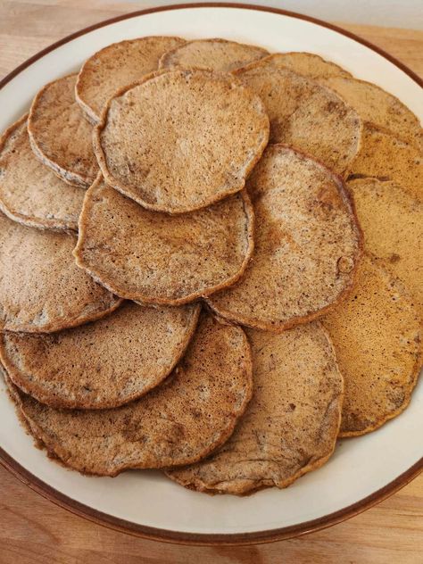 Acorn Flour, Eating Acorns, No Flour Pancakes, Flour Pancakes, Maple Sugar, Oak Trees, Sugar Maple, Pancakes, Flour