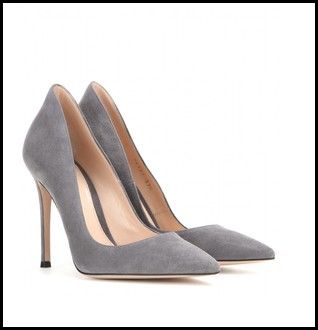 Fashion Explorer: Fondo de armario: mis zapatos grises de tacón Bobbies Shoes, Shoes Pumps Heels, Grey High Heels, Pumps Outfit, Wedding Shoes Pumps, Most Popular Shoes, Grey Pumps, Grey Heels, Rossi Shoes