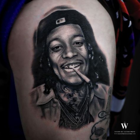 #portrait #wizkhalifatattoo #portraittattoo #raptattoo #musictattoo Wiz Khalifa Portrait Tattoo, Wiz Khalifa Tattoos, Whiz Khalifa, Dave White, Wiz Khalifa, Music Tattoo, Black Ink Tattoos, The Wiz, Portrait Tattoo