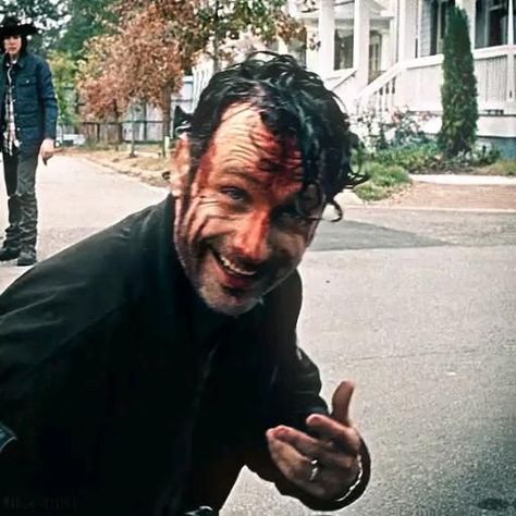 Rick Grimes Hot, Glenn Y Maggie, The Walkind Dead, ريك غرايمز, Negan Twd, Twd Funny, Twd Memes, Flipagram Instagram, Walking Dead Cast