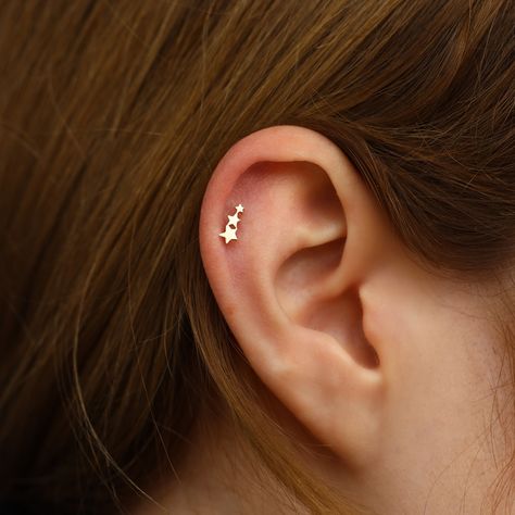 Mid Cartilage Piercing, Ear Piercing Cartilage, Star Piercing, Piercing Collection, Piercing Bar, Piercing Stud, Stud Piercing, Piercing Tragus, Piercing Cartilage