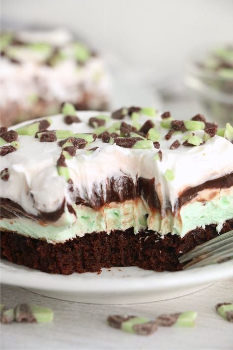 Chocolate Lush Dessert, Mint Recipes Dessert, Chocolate Lush, Chocolate Layer Dessert, Brownie Crust, Mint Chocolate Desserts, Lush Dessert, Lush Cake, Lush Recipes